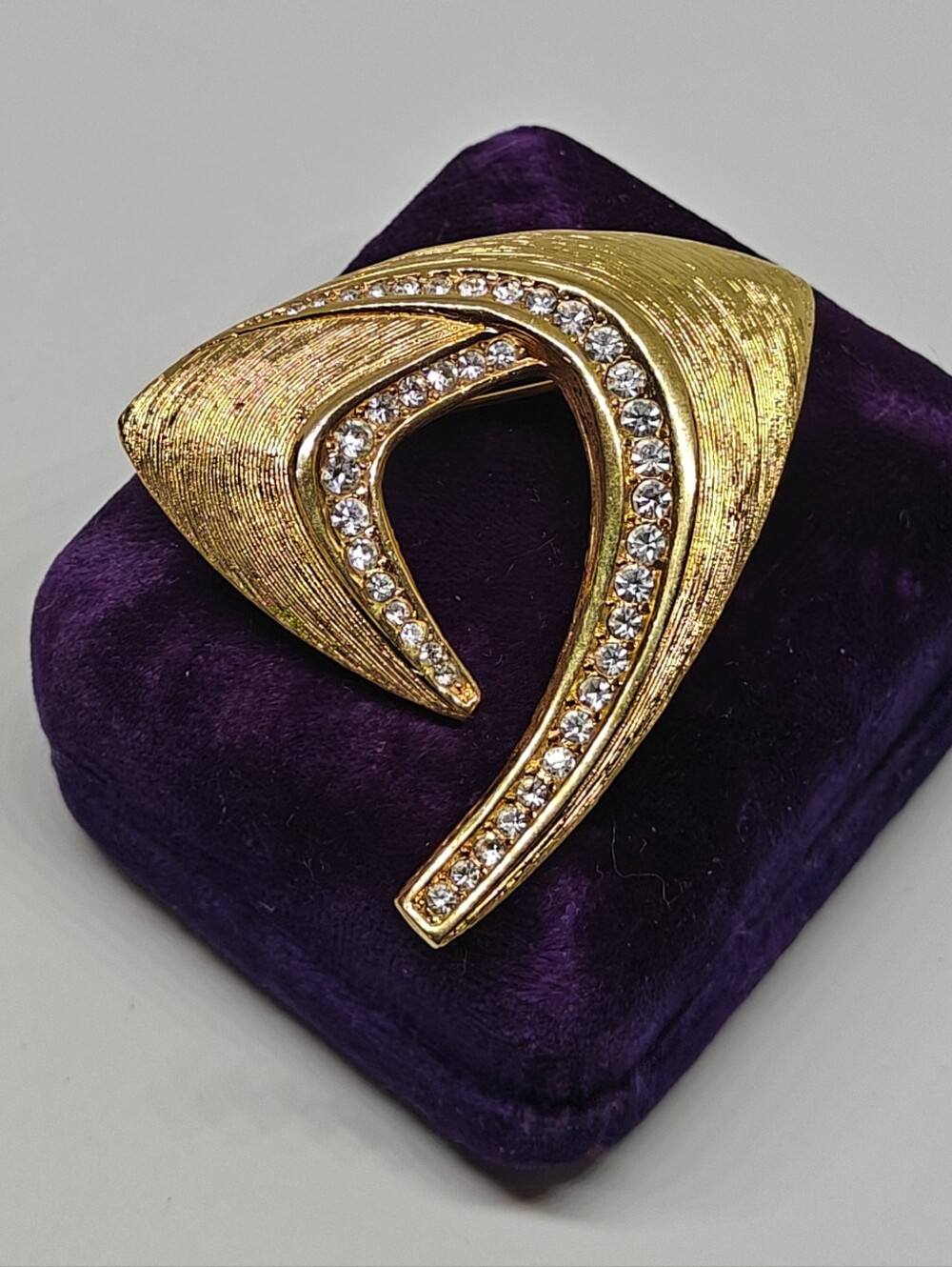 Authentic DIOR modernist vintage brooch